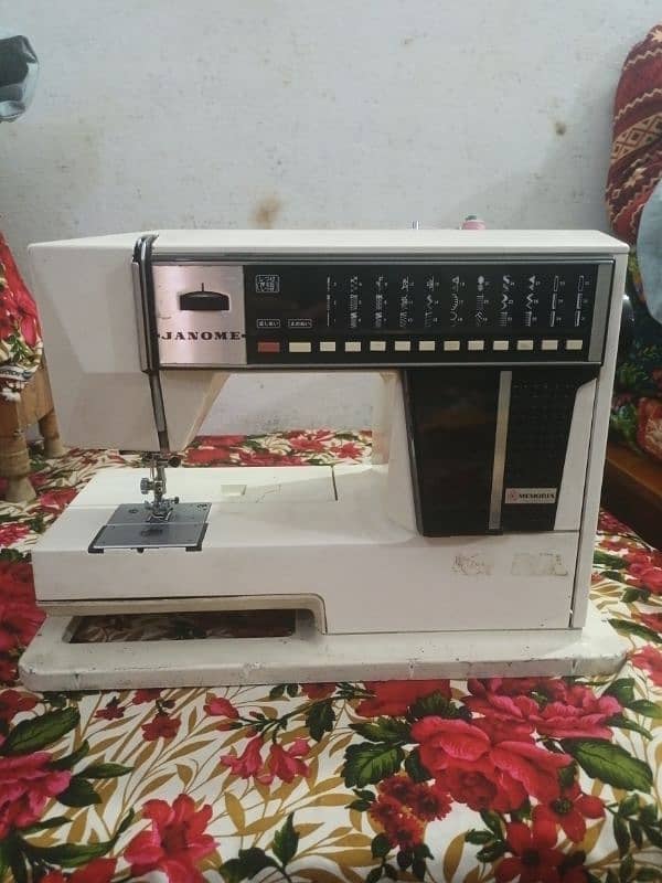 Japanese Janome sewing machine 0