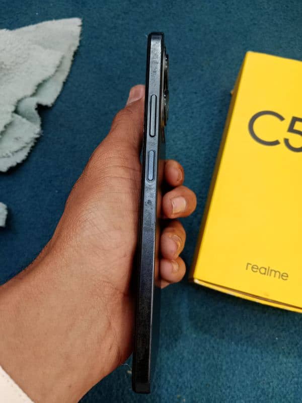 Realme c53 6/128 2