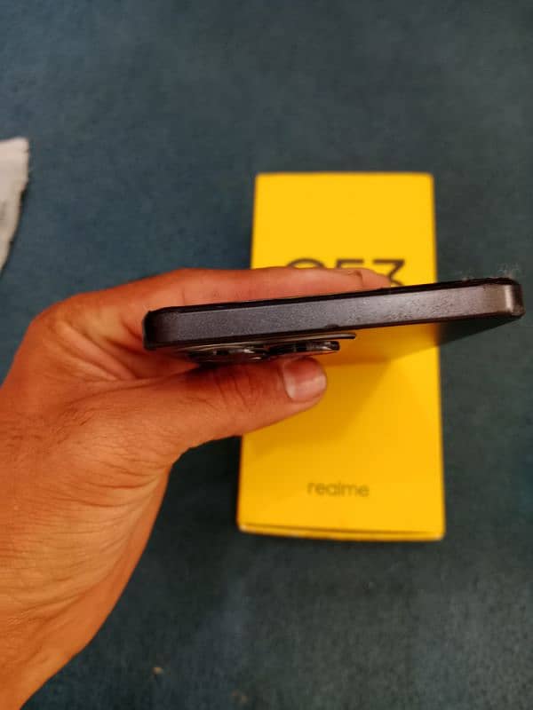 Realme c53 6/128 4