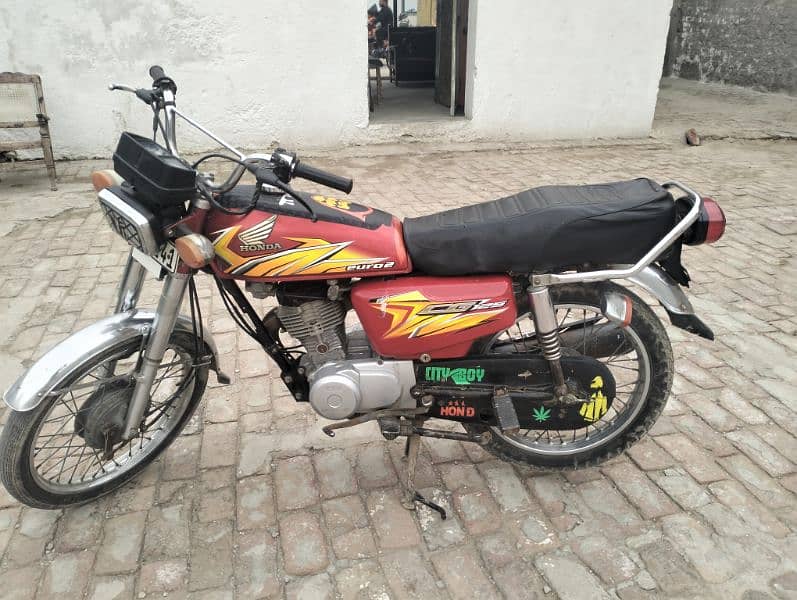 125 honda motercycle all ok no work requird 0