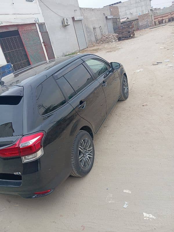 Toyota Corolla Fielder 2015 4