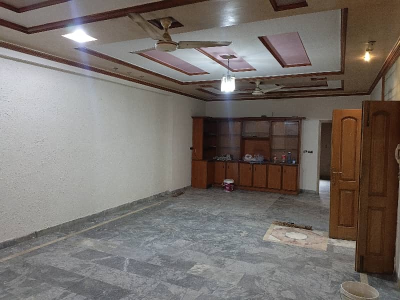 10 Marla 1st Portion For Rent Near Meezan Bank 0