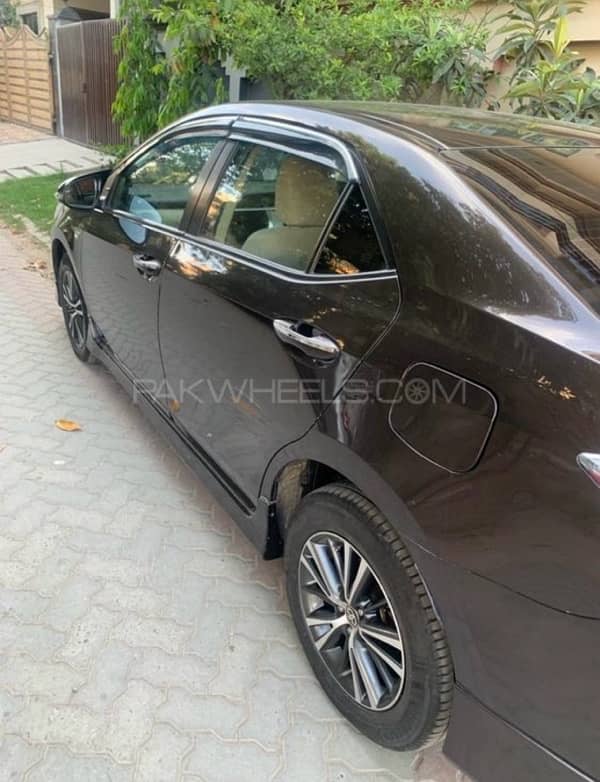 Toyota Corolla Altis 2018 1