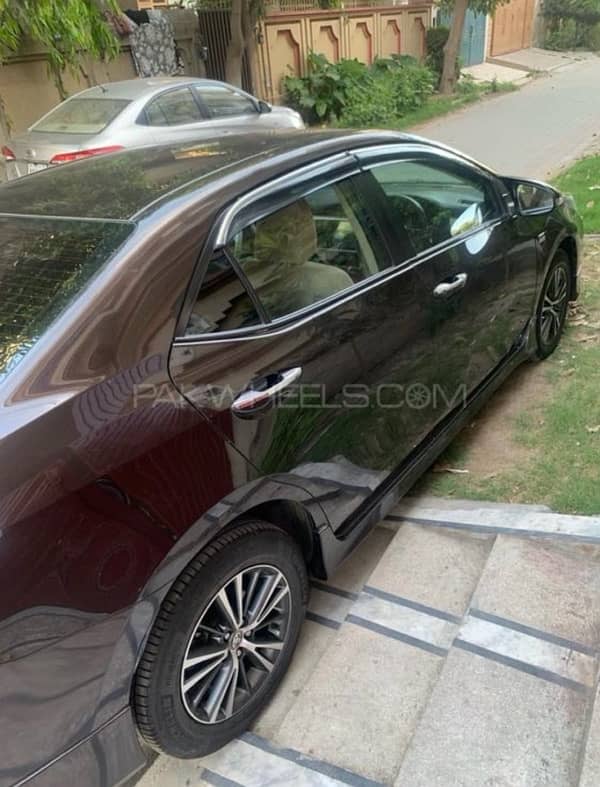 Toyota Corolla Altis 2018 3