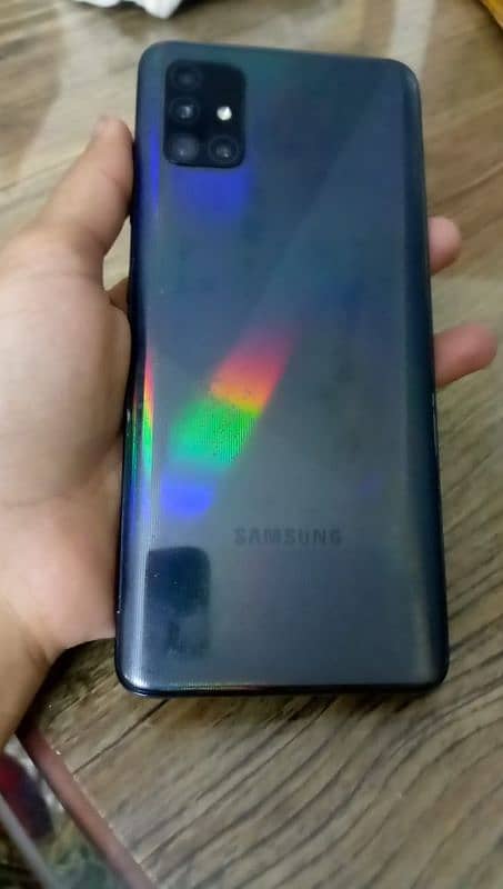 Samsung Galaxy A51 1