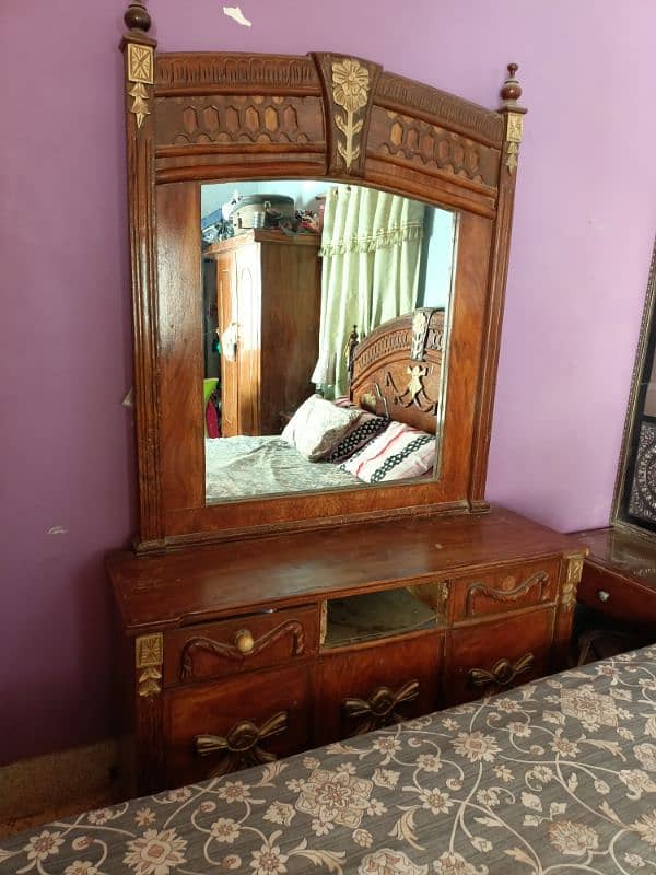 King size bed with mattress and Dressing Table 2