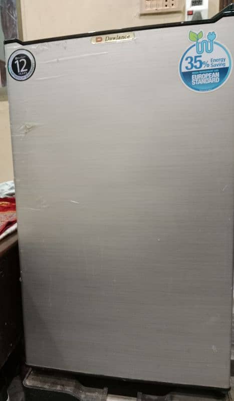 Dawlance 9101 SD mini fridge 0