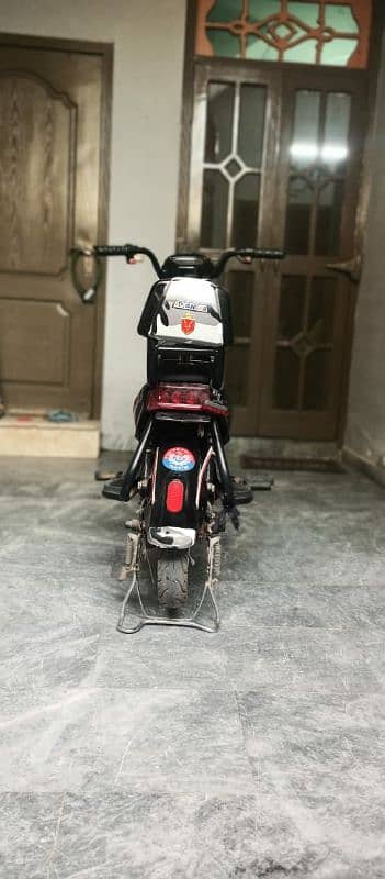 Electric Scooty for sale 1