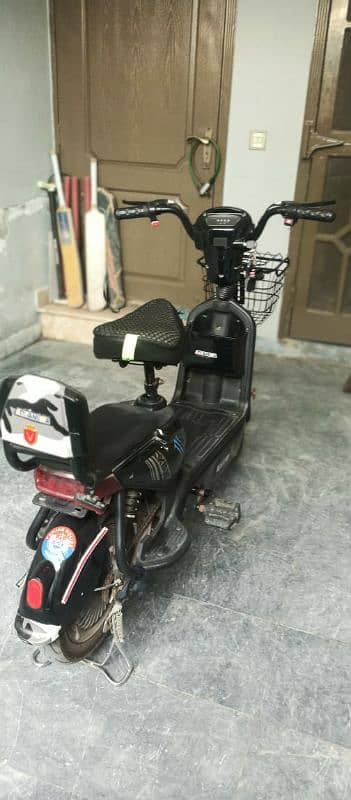 Electric Scooty for sale 2