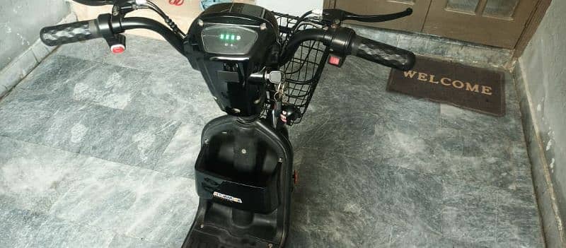 Electric Scooty for sale 4