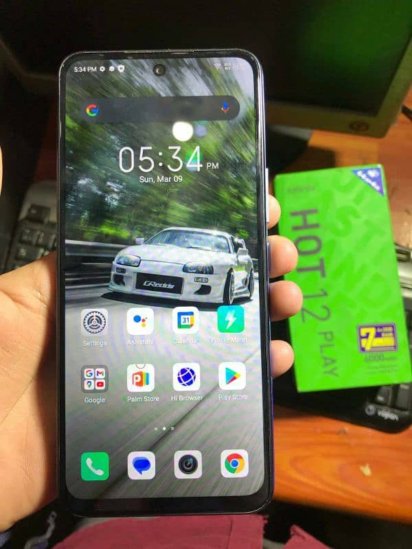 Infinix hot play with box 4/64 urgent sale 1