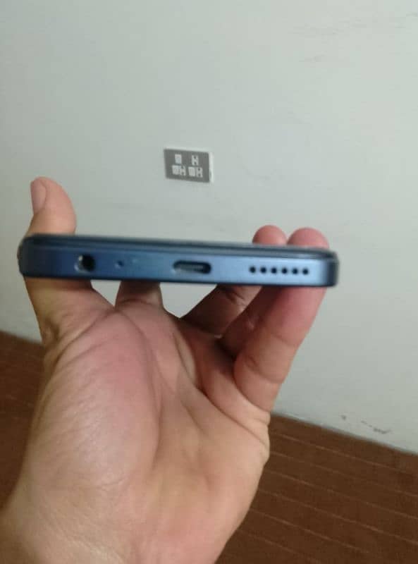 infinix smart 8 plus 4/64 2