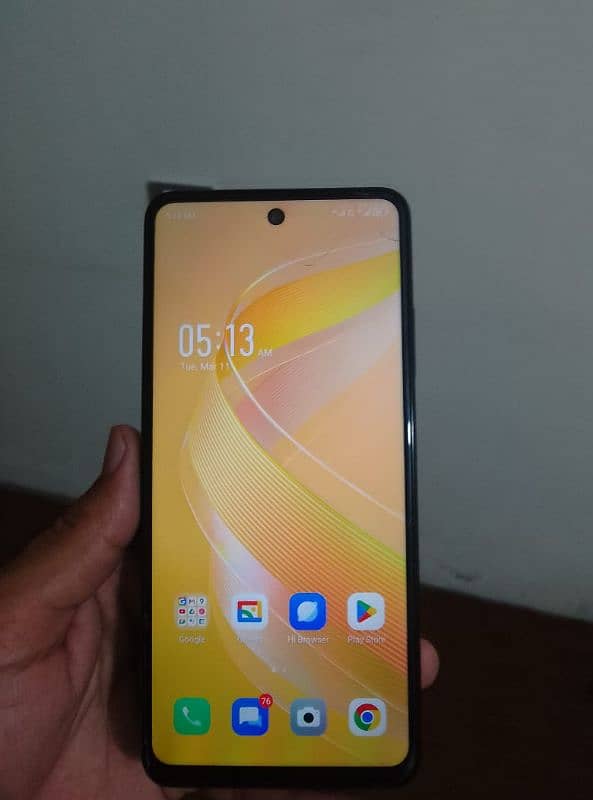 infinix smart 8 plus 4/64 3