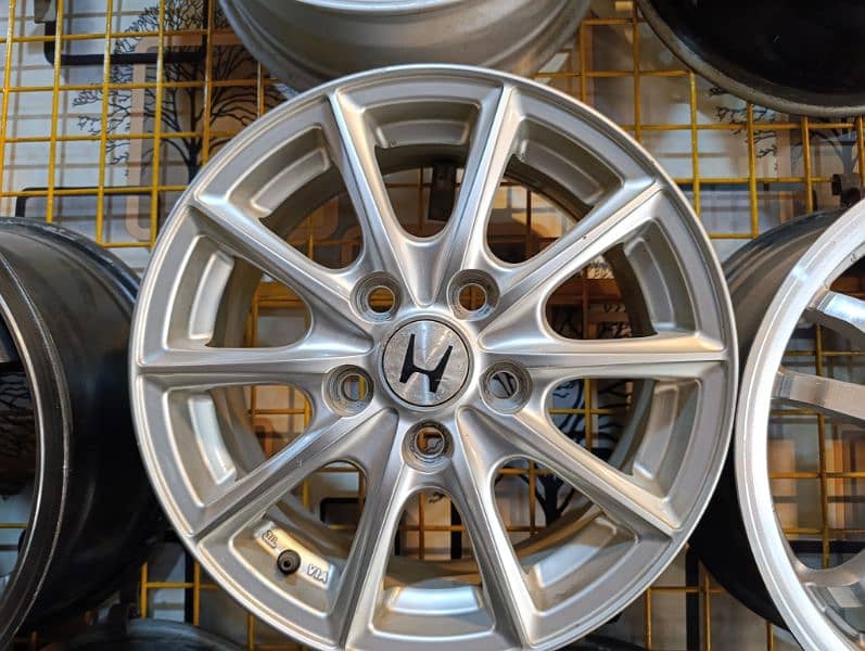 Imported Alloy Rim 12to15 size Alto,Mehran,Coure,belta,Liana etc. 11