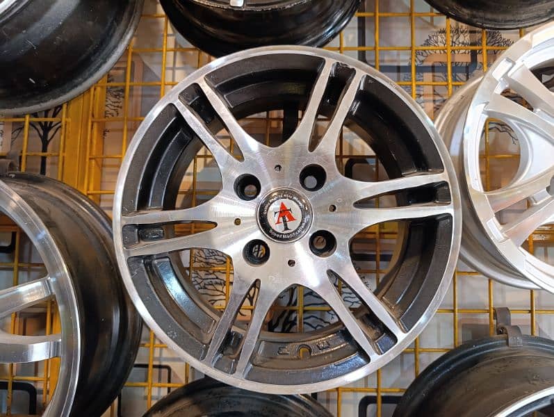 Imported Alloy Rim 12to15 size Alto,Mehran,Coure,belta,Liana etc. 18