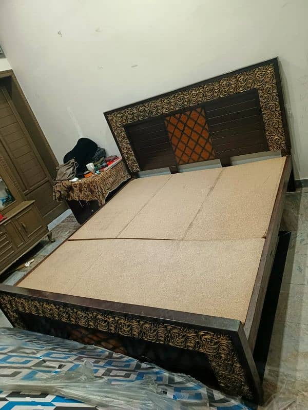 Bed for sale Urgent 3