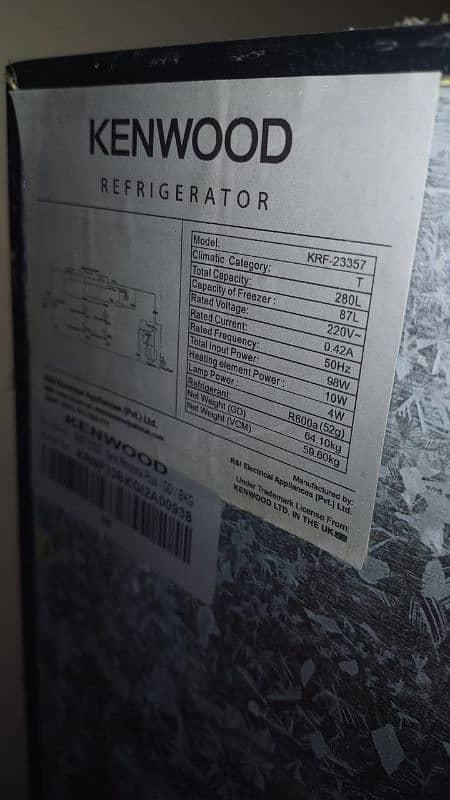 Kenwood Refrigerator KRF-23357. /280L 6