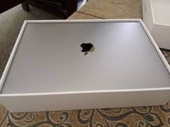 MacBook Air M1  just box open