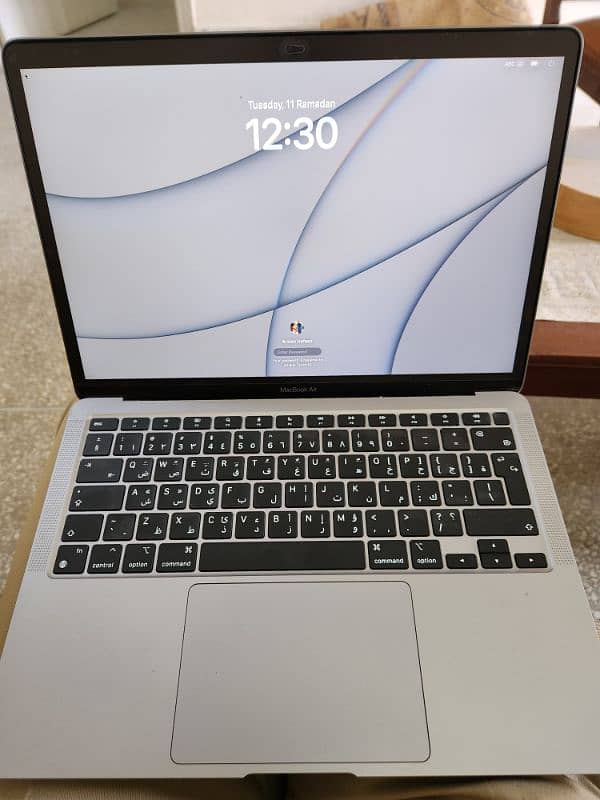 MacBook Air M1  just box open 1