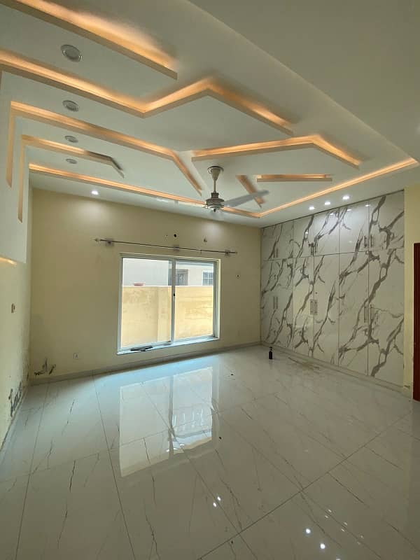 Kanal Designer Brand New Full House Available For Rent Bahria town phase 8 Rawalpindi 3