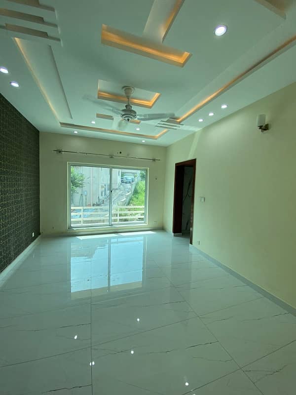 Kanal Designer Brand New Full House Available For Rent Bahria town phase 8 Rawalpindi 8