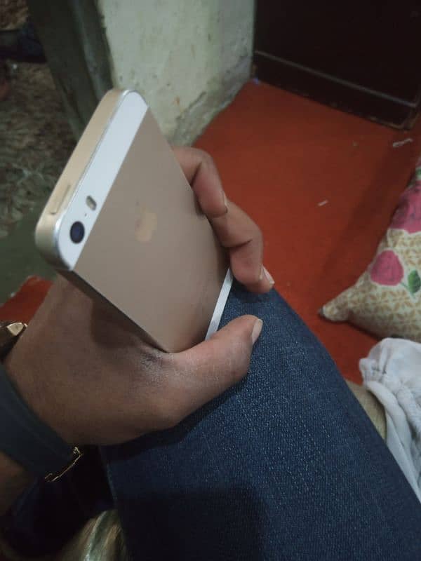 I phone 5s Pta Prof 16gb 03063765585 5