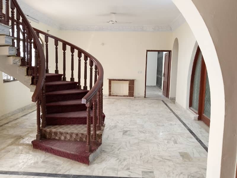 Beautiful Ful house for rent in F10 Size 1 kanal accommodation 5 bedroom with attached bathroom 3