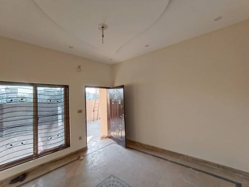 A BEAUTIFUL HOUSE FOR RENT IN BISMILLAH HOUSING SOCIETY. 10