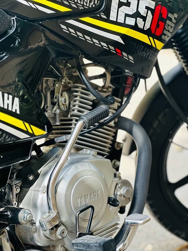 yamaha ybr 125 g 8