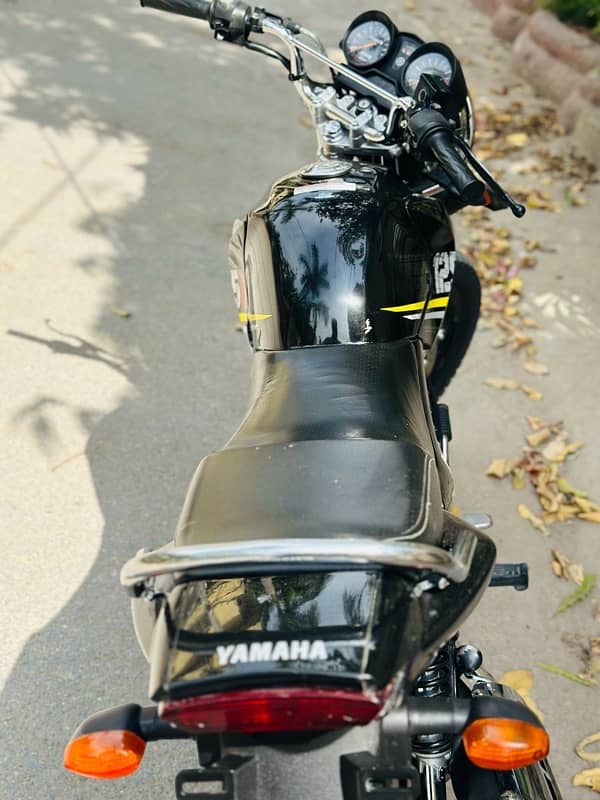 yamaha ybr 125 g 11