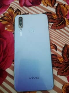 vivo 17.8 . 256