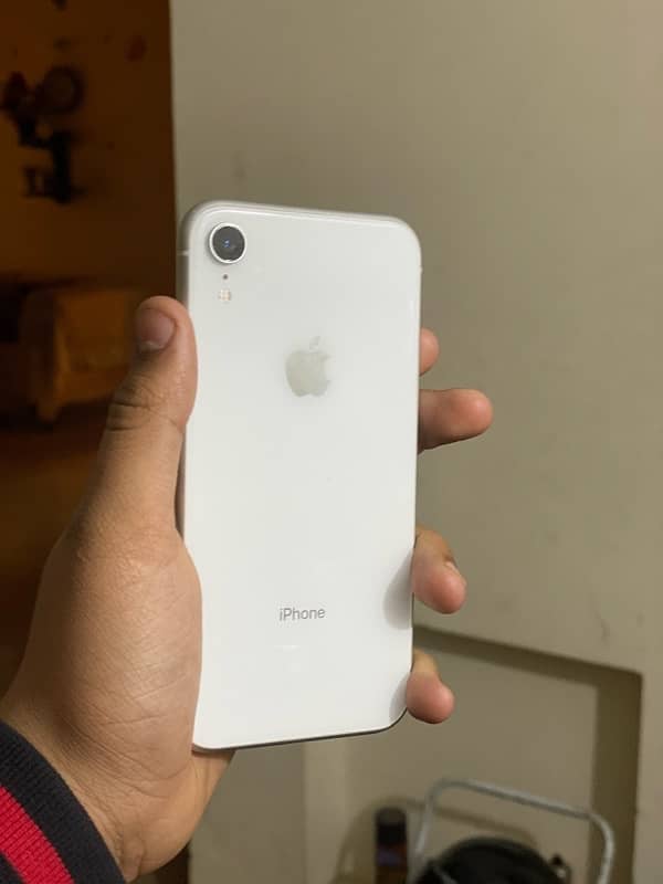 iPhone XR panel change 0