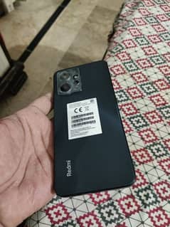 good condition mobile 8 128 gb.  note 12