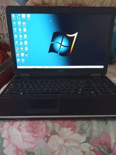 Dell Laptop i7 4th 15 inch