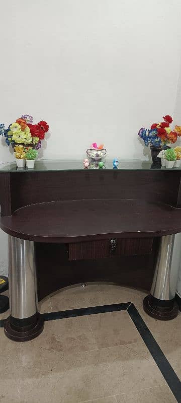 study table/counter table in new condition 1