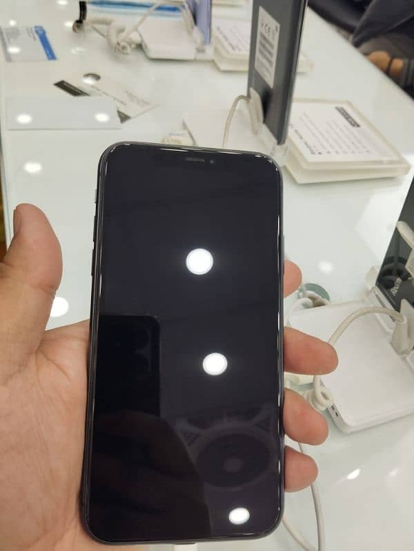 I phone 11 128gb black 1