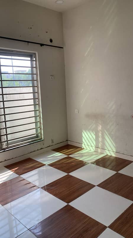 5 Marla Beautiful House For Rent 1