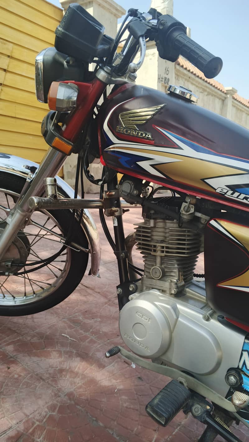 Honda CG 125 2020 3