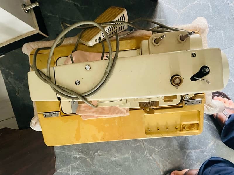 Original Riccar sewing machine 4