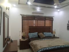 01 KANAL DESIGNER LUXURY UPPER PORTION AVAILABLE FOR RENT