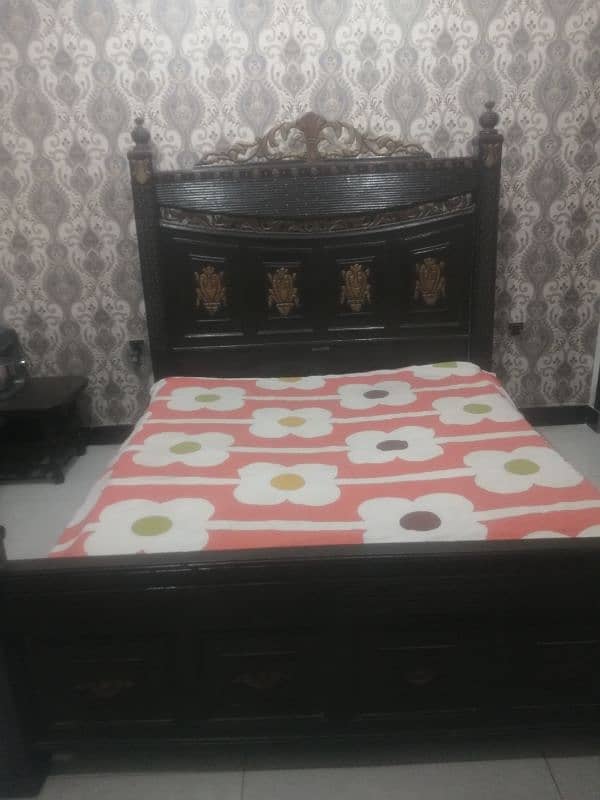 Double Bed with Dressing 9