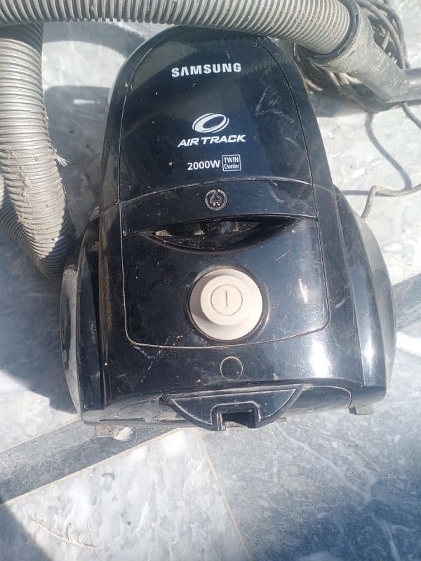 wakium cleaner good condition mai use ni kiya jb se bahir se aya h 2