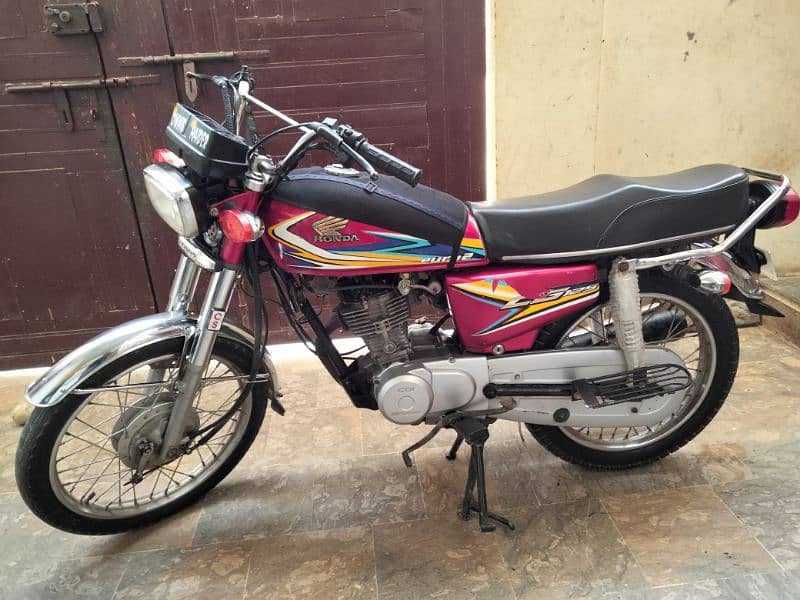 Honda CG 125 2014 3