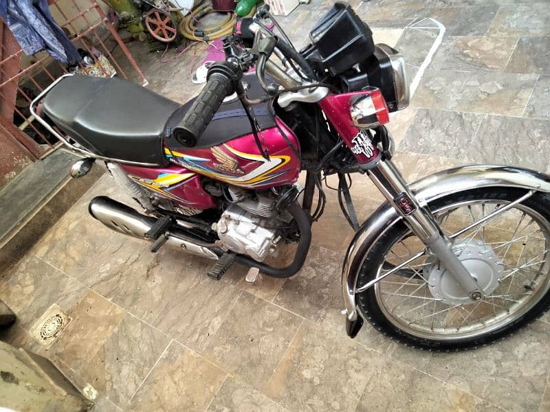 Honda CG 125 2014 7