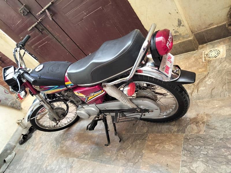 Honda CG 125 2014 8