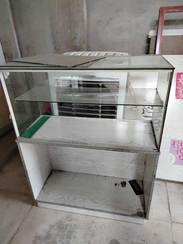 Shop Racks Store Rack Cash and Glass Counter Mobile Shop Counter 2