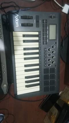 M audio midi keyboard