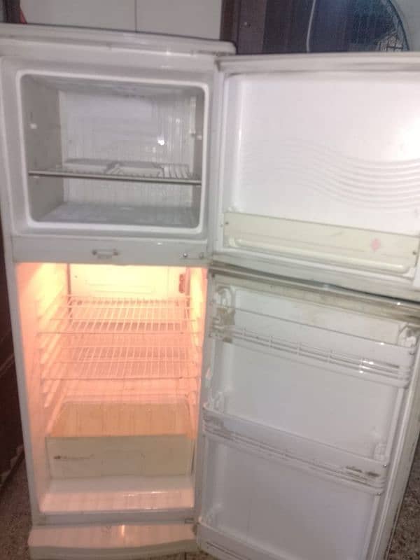 waves refrigerator for sale in good condition,running condition. 2