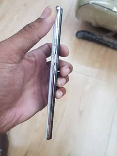 oppo F 11 8 256 fast gaming phone jiss bhai ko samaj aye wohi rbta kry