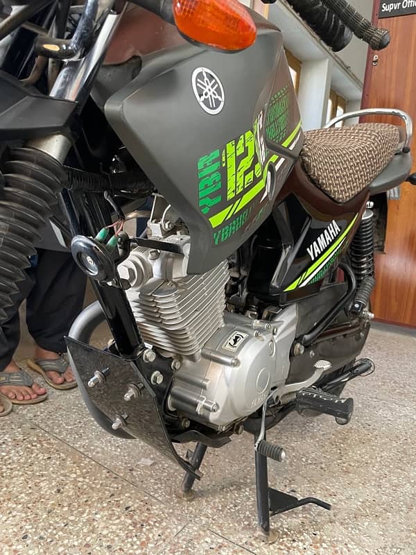 Yamaha YBR 125G 6